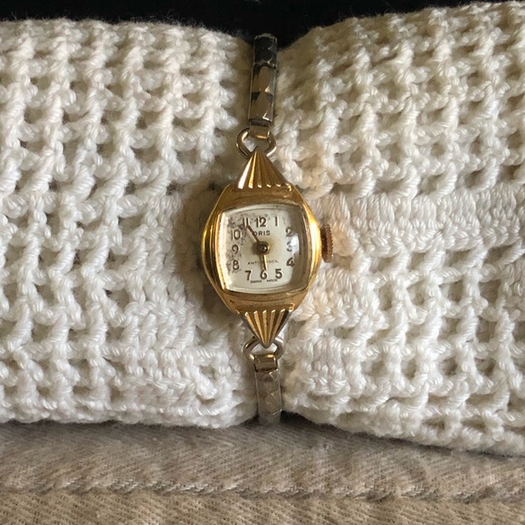 Vintage ORIS ladies manual wind watch